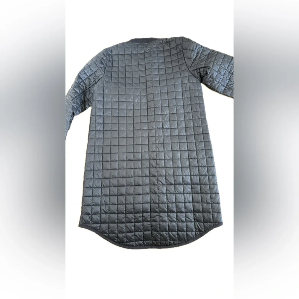Athleta Quilted Jacket in Black - Picture 2 of 5